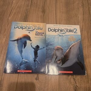 Scholastic Dolphin Tale & Dolphin Tales 2 Junior Novel 2 Book Set